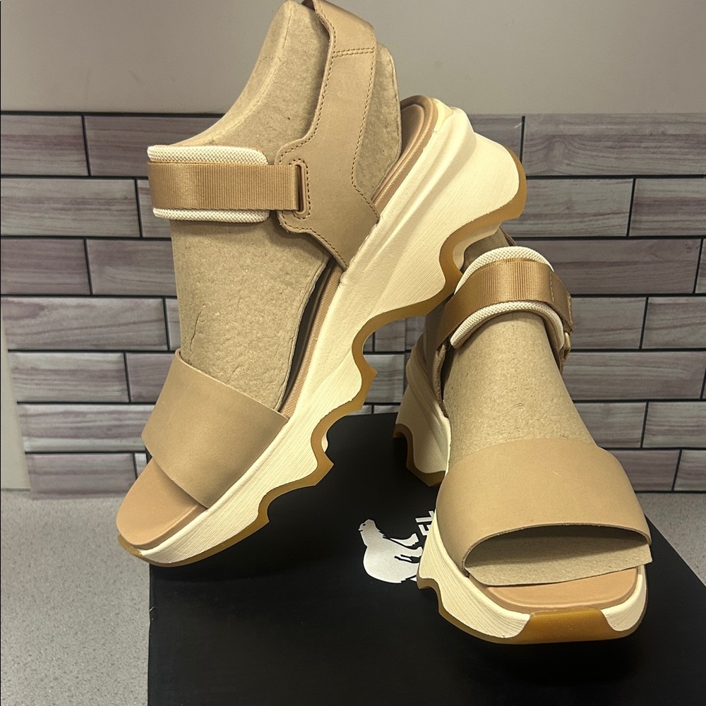 New NWT Sorel Kinetic Impact Y-Strap High Sandal Women's size 12 Honest Beige/Ho - Picture 4 of 9